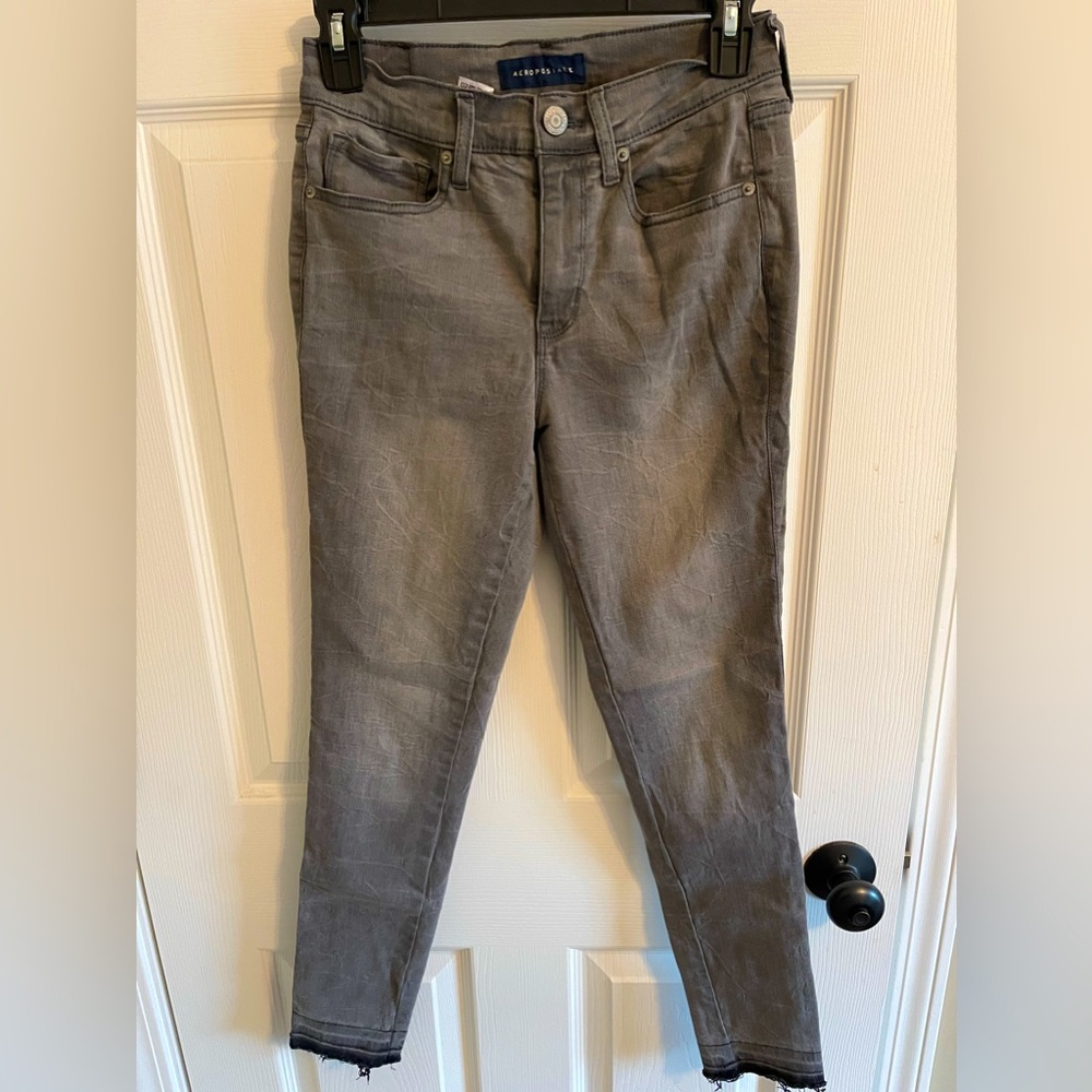 Washed gray jeans